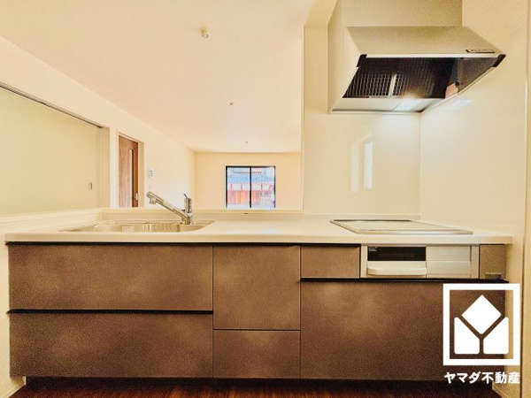 【草津市草津町　2期　2号棟のキッチン】