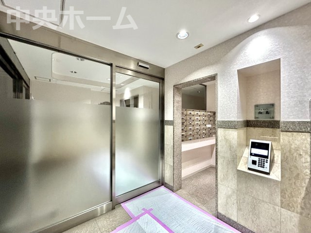 【オートロック】オートロックシステムでセキュリティ充実。当たり前ですが、安全で安心して暮らすのって大事ですよね。お探しのご条件でオートロック付きの物件を探す方も多いですがやはりセキュリティは大事です。
