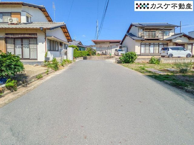 車通りが少なく落ち着いた環境です♪