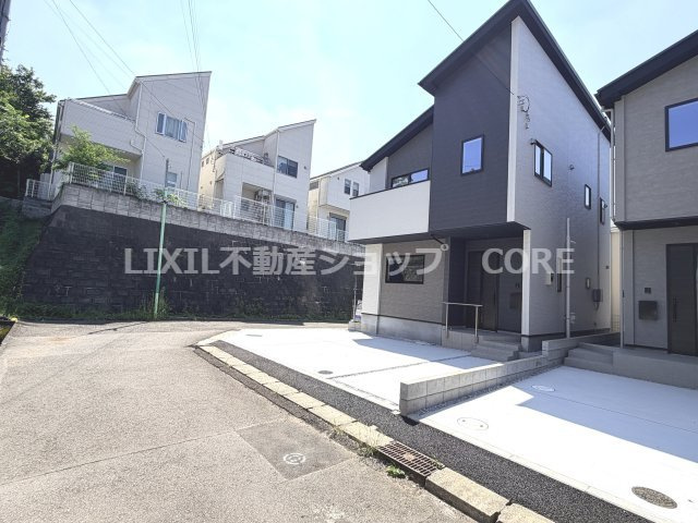 木造2階建、長期優良住宅などはスタッフまでお問い合わせください。
