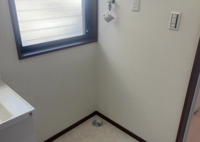 ランドリースペースも気になります。洗濯機置場があり「洗う、干す、取り込む、アイロンがけ、たたむ」など、洗濯に関する家事をするための空間です。広さや収納など付帯設備も含めて、詳細は現地でご確認ください。