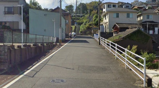 【祝町二丁目の前面道路含む現地写真】