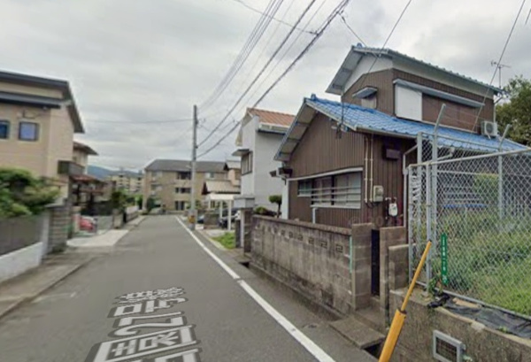 【若園四丁目（15期）の前面道路含む現地写真】