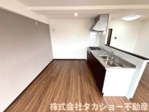 キッチンでお料理をお楽しみください