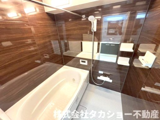 日々の疲れを癒すお風呂付です