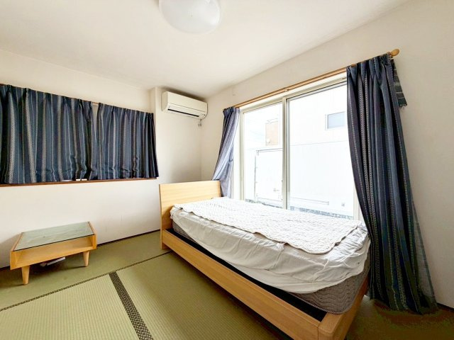 6帖の和室はのんびりするのに最適な空間です！