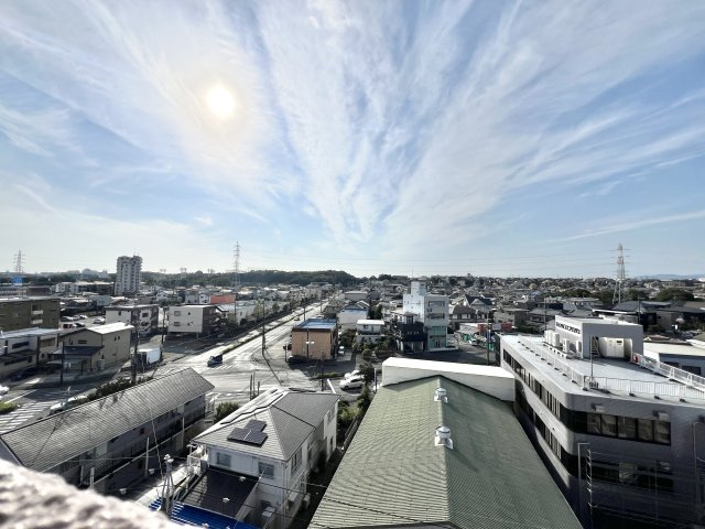 前面棟がないので見晴らしがよく、気持ちの良い風が吹き抜けます。