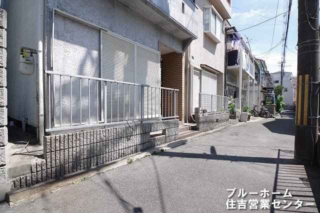 別角度からの前面道路です！