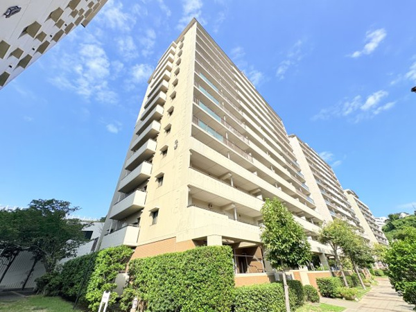 ウェルシティ横須賀ポートバレーヌ3番館の画像