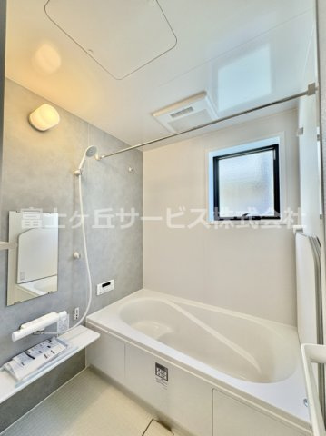 コンパクトで使いやすいお風呂です
