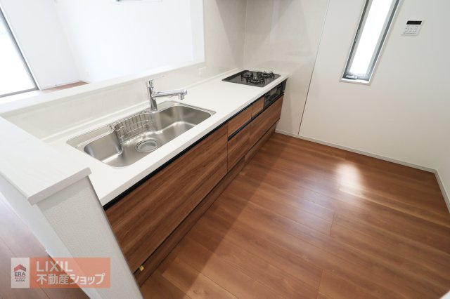 【その他設備】現地完成写真。使いやすい広めのシンク♪