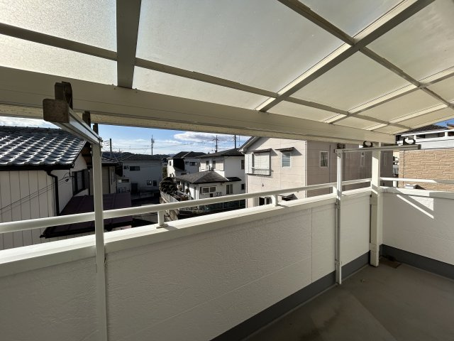 ■バルコニー｜プライバシーが守られたインナーバルコニーは、くつろぎの空間としても、アウトドアの空間としても活躍をしてくれます。
