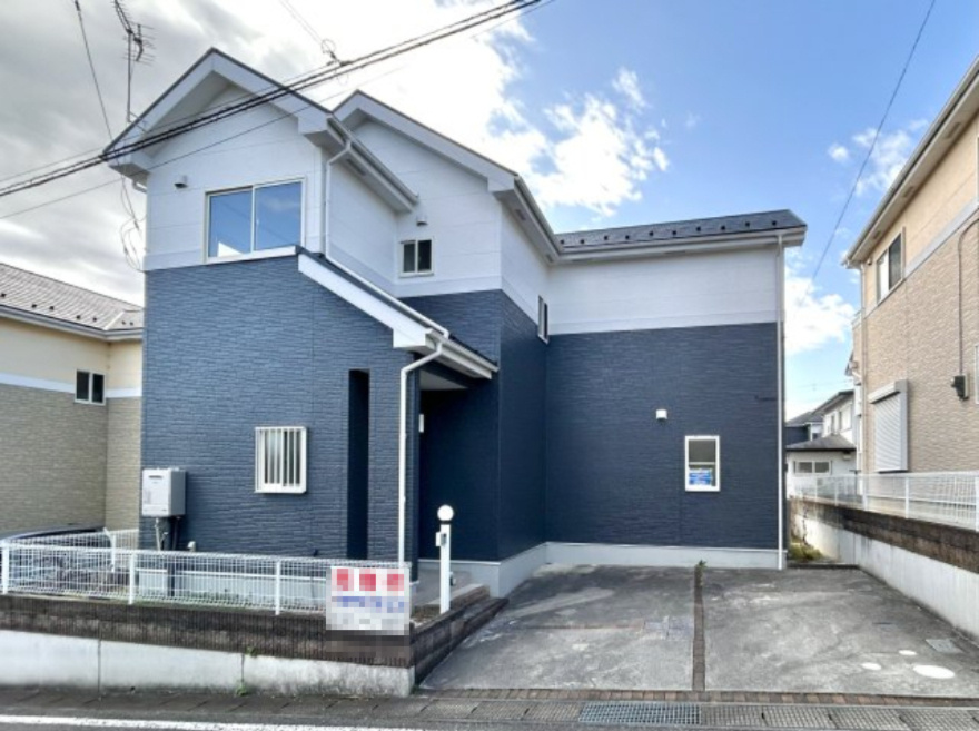■外観｜シンプルで洗練されたデザインは住まう人の色に染まり、個性を映し出します♪本日見学可能(*＾＾*)