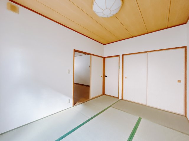 ■1階和室｜和室でしか味わえない畳ならではの香りや素材で和のやすらぎを感じてください♪休日はお子様とお昼寝するのにも最適です！