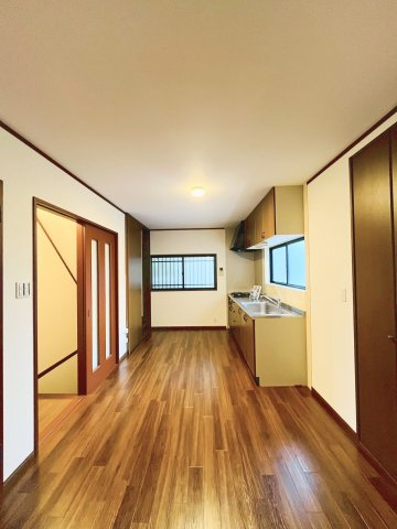 LDK（約8.2帖）