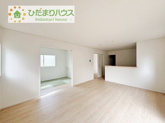 早くお仕事終わらせて、家に帰りたくなるようなリビングです(^^♪