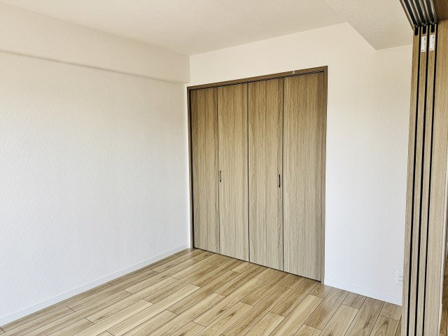 ～収納力の高いクローゼット完備～