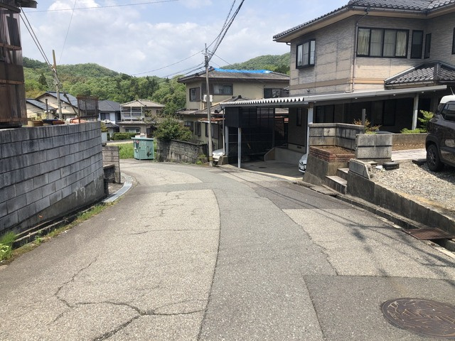 前面道路（西側）
