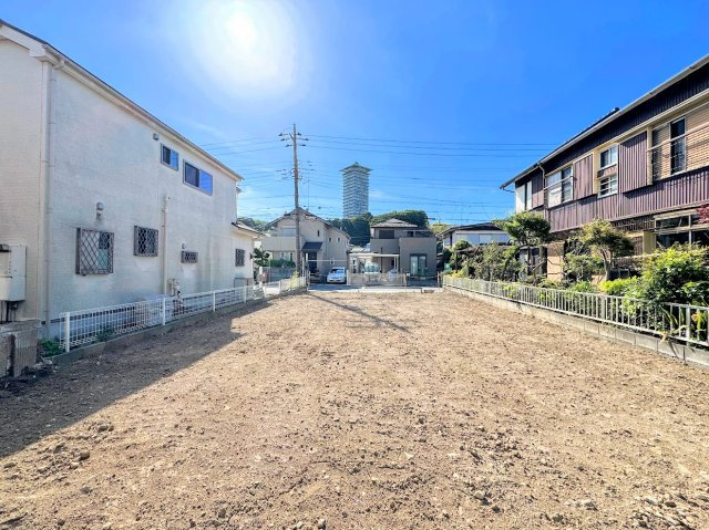 ◆一戸建てを中心とした街並みが整然と続き、周辺は高い建物が建っていないので、緑の多い閑静な趣を感じる環境です。街並みや周辺環境も重要なポイントです！！