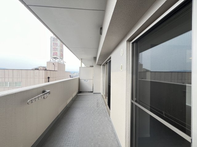 広々としたバルコニーです
