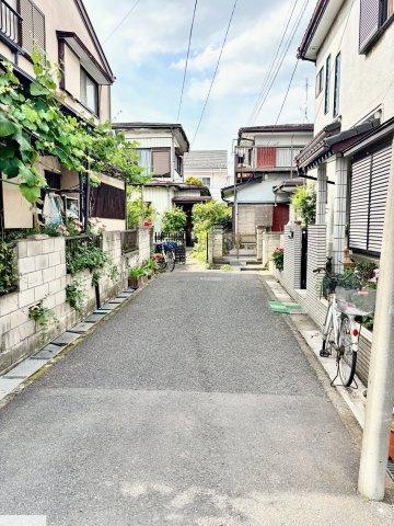 日当たりも良く、落ち着いた雰囲気の住宅街です。