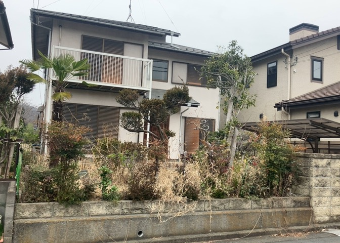 物件の詳細については、現地を見てわかること以外に、役所や法務局などで調べないとわからないことがあります。そのため、現地に行く場合は、もしこの物件を買ったらどのような生活ができるかをイメージしましょう。