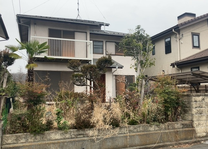 隣家の土地はどうなっているのか、生活利便施設が近くにあるのか、学校まで近いかなど、お客様のライフスタイルにあわせたイメージが重要です。また、近くにあると困る施設が近くにないかも確認するといいでしょう。