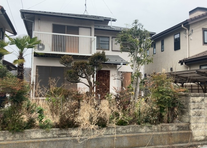 人が暮らすうえで日光は大切な要素となります。日当たりの良さは譲れないポイントですね。併せて近くに大きな建築物の建築予定がないか、あるいはそれが可能な土地が近くにないか事前に確認することもお勧めします。