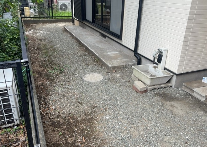 庭があることでガーデニングや家庭菜園はもちろん、こどもの遊び場やペットを放して遊ぶことができます。また、家の周囲に余裕があるということです。隣地との間があれば、十分な日当たりと、風通しが確保できます。