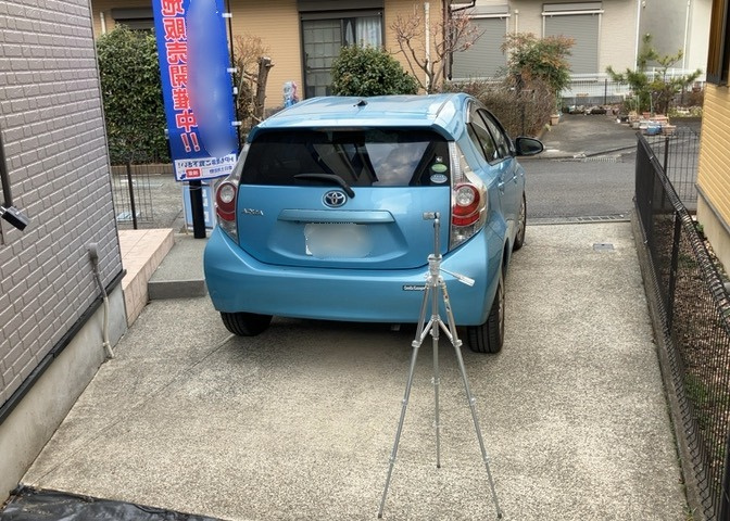 駐車場と明記されていても、最小スペースでつくられた駐車場だと大型車は駐車できなかったり、出入りしにくくなったりする可能性があります。お車のサイズと購入したい物件の駐車場のサイズを現地で確認しましょう。
