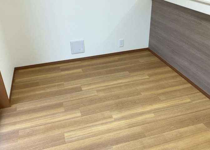 ダイニングにはダイニングテーブルセットなどを置くことが多く、間取りにおいて「D」と略記されますが、食事を作るときの作業場として使用したり、朝食を食べたりするときだけに使われるケースも少なくありません。