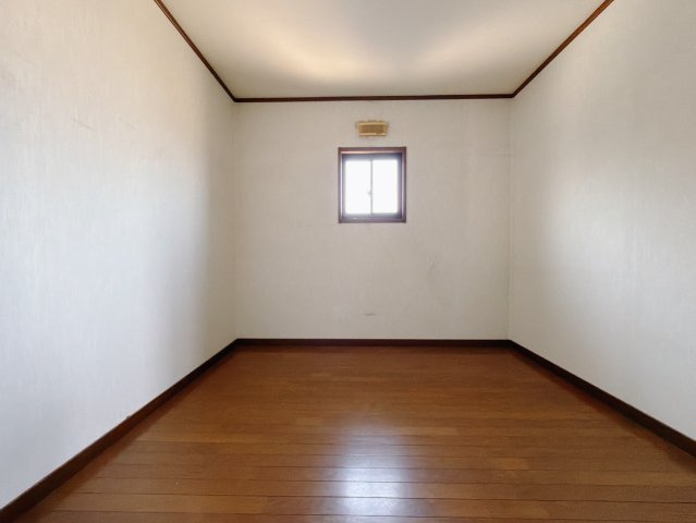 ■洋室｜自分の部屋を持っている子どもたちは、自分のおもちゃや勉強道具、洋服などの私物をひとつの部屋で管理できるようになります。