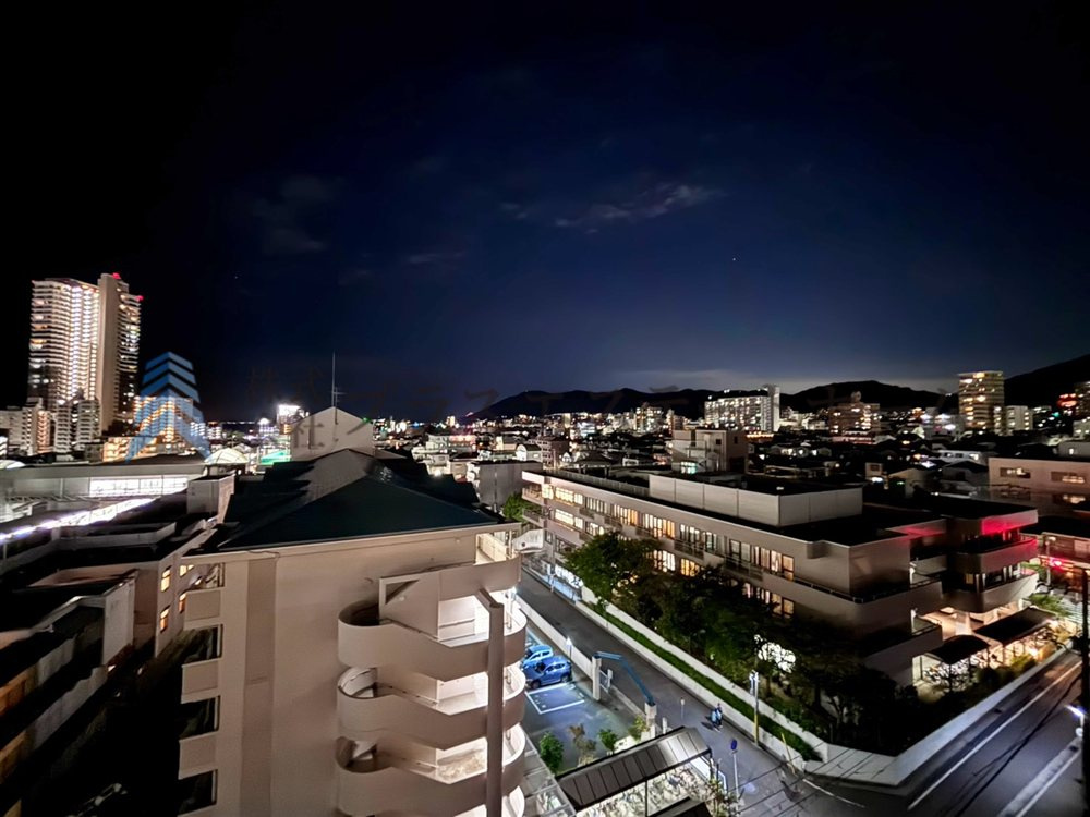 眺望良好です♪須磨の山々の緑が綺麗に見渡せます♪
