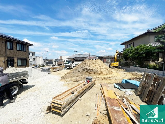 周辺は落ち着いた街並みの住宅地！子育てがしやすい住環境です！現地でしかわからない事もございます。是非一度ご覧ください。