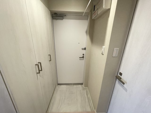 大容量シューズボックスは、家族全員分の靴を収納して、スッキリとした玄関に。　