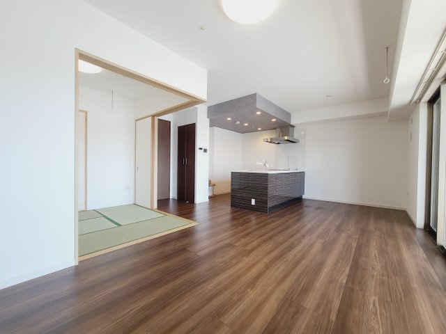〇時間を育む暮らしのメインステージ。寛ぎとコミュニケーションを育む居心地のよい場所。