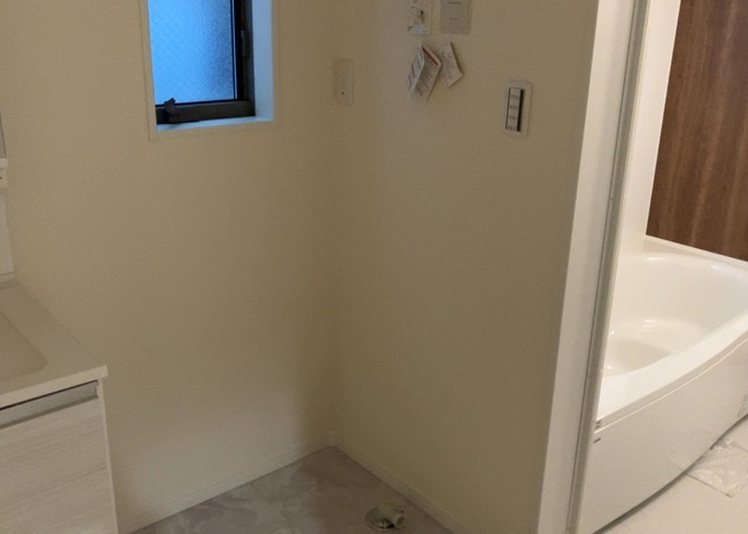 ランドリースペースも気になります。洗濯機置場があり「洗う、干す、取り込む、アイロンがけ、たたむ」など、洗濯に関する家事をするための空間です。広さや収納など付帯設備も含めて、詳細は現地でご確認ください。