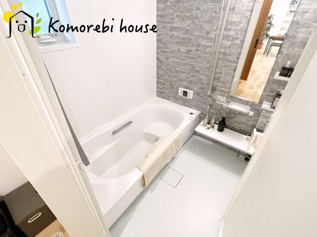 日々の疲れを癒すお風呂付です