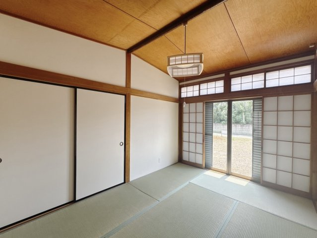■和室｜フローリングでは感じることのできない圧倒的な寛ぎやすさを実感してください。周りを気にせず寝そべれば心地の良い時間を過ごせます♪