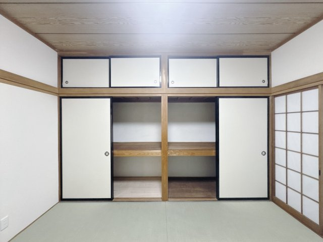■和室｜季節物がたくさん収納できる押し入れは衣替えや模様替えで大活躍！