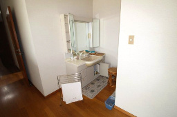 【筑西市甲の独立洗面台】