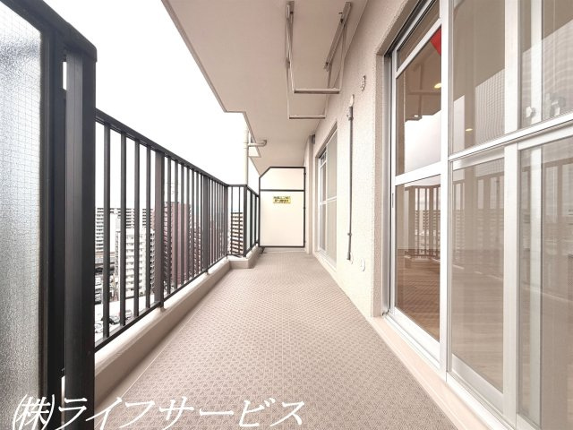 南西向きバルコニーは陽当り良好！