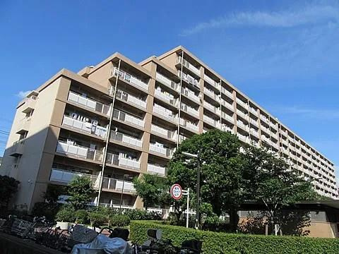 駅前人気の三菱ブランドパークハウスのマンションです。管理体制がとても良好ですので現地でご確認下さい。