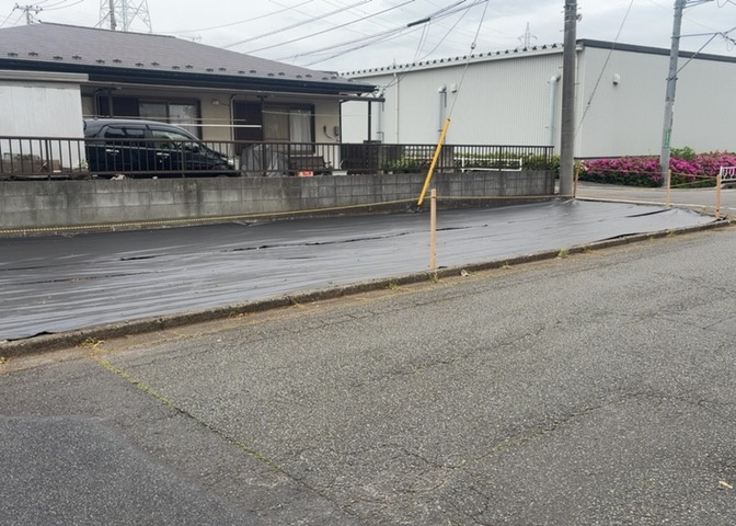 人が暮らすうえで日光は大切な要素となります。日当たりの良さは譲れないポイントですね。併せて近くに大きな建築物の建築予定がないか、あるいはそれが可能な土地が近くにないか事前に確認することもお勧めします。