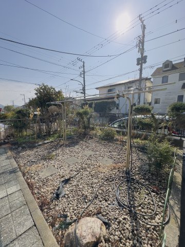 既存物件の庭スペース　日当たり良好