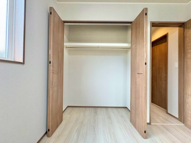 洋室5.6帖・収納付きで、お部屋がすっきり片付きます