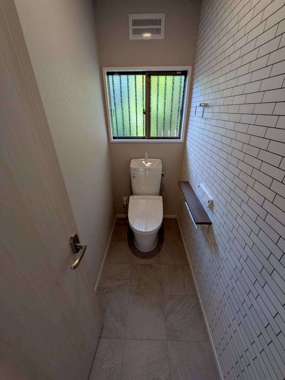 1階お手洗いになります。トイレは未使用、新品交換済♪