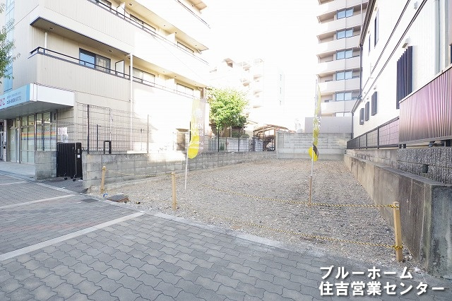 外観：327002176483