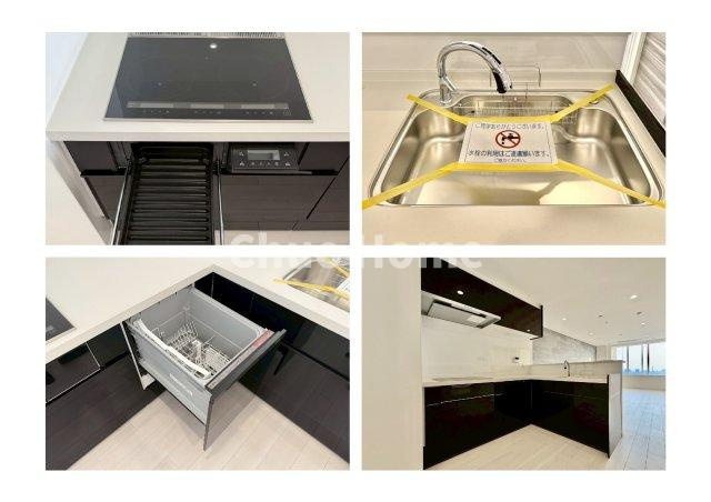 【システムキッチン】ワイドで収納豊富な使い勝手の良いシステムキッチンには、食洗器や伸縮タイプのキッチン水栓、IHクッキングヒーター・魚焼きグリルなどの便利な設備が標準完備されています。
