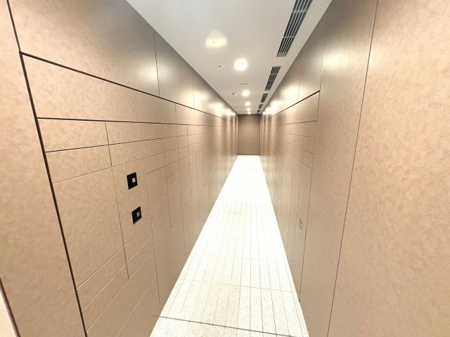 宅配ロッカー